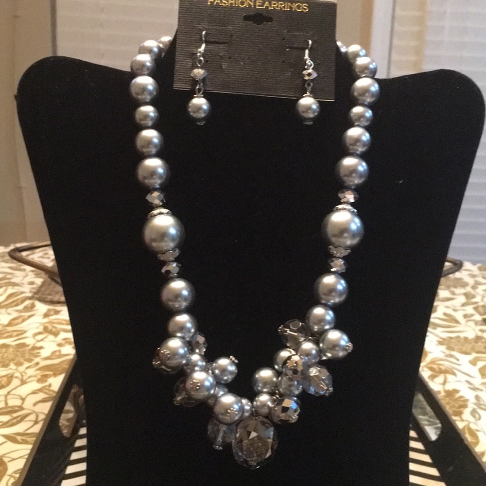 Necklace with matching earring pewter and silver.